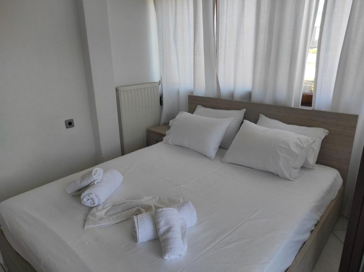 Beach Front Apartment In Pefkochori Luaran gambar