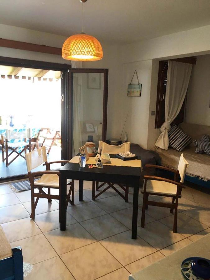 Beach Front Apartment In Pefkochori Luaran gambar
